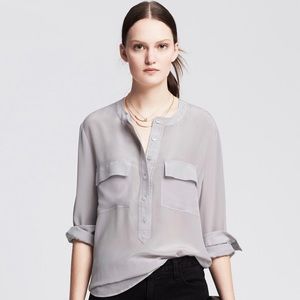 Banana Republic grey silk driver blouse Small